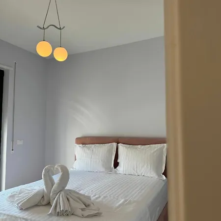 Apartment Modern At Tirana