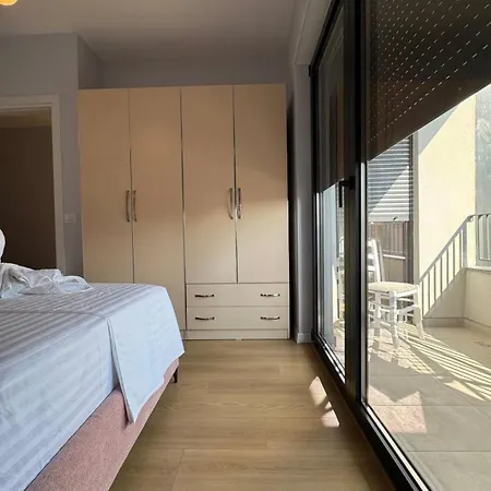Modern At Apartman