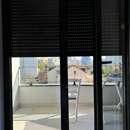Apartment Modern At Tirana