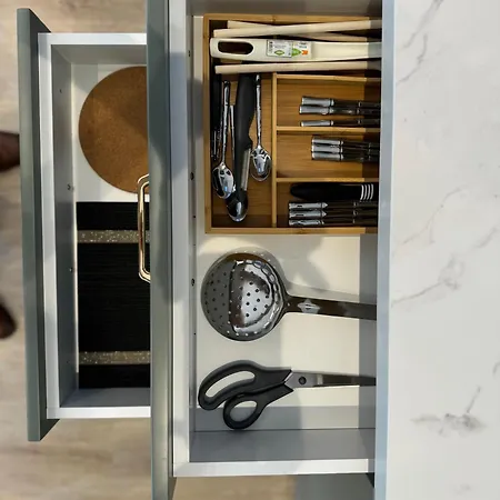 Modern At Apartman